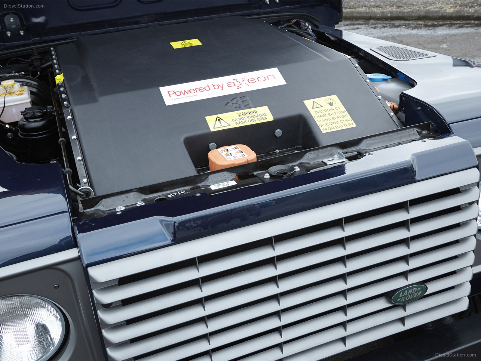 Land Rover Defender Electric Concept 2013